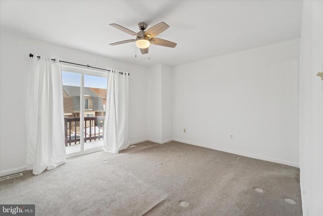 Building Photo - 70 Rickmar Ln