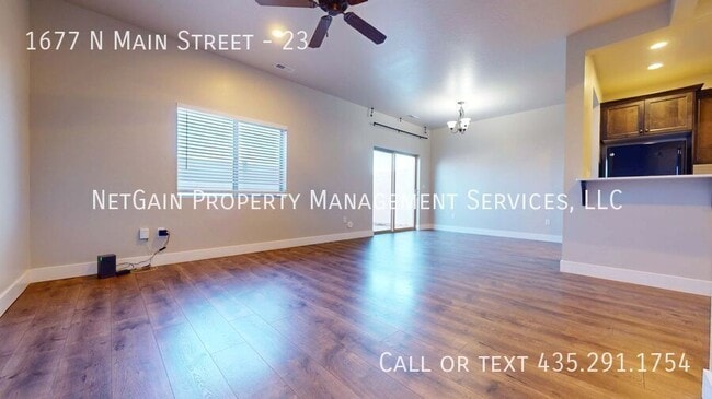 Building Photo - 1677 N Main St