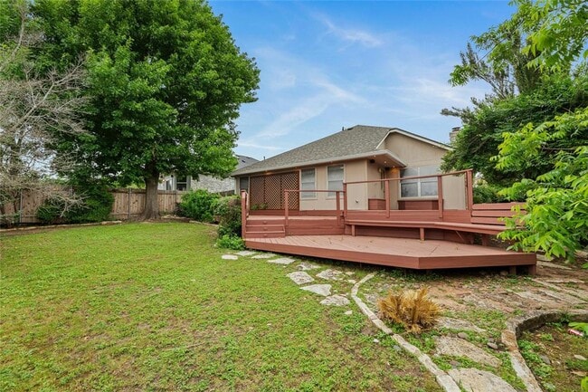 Building Photo - 8129 Hawick Dr