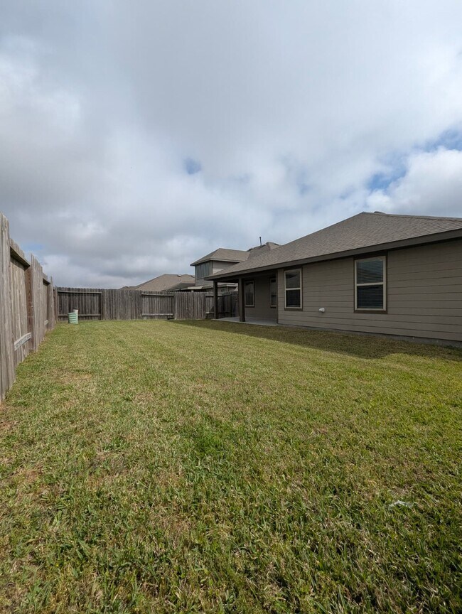 Building Photo - 3518 Windham Way