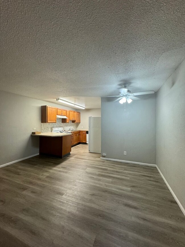 Primary Photo - Move into this amazing 1 bedroom apartment...