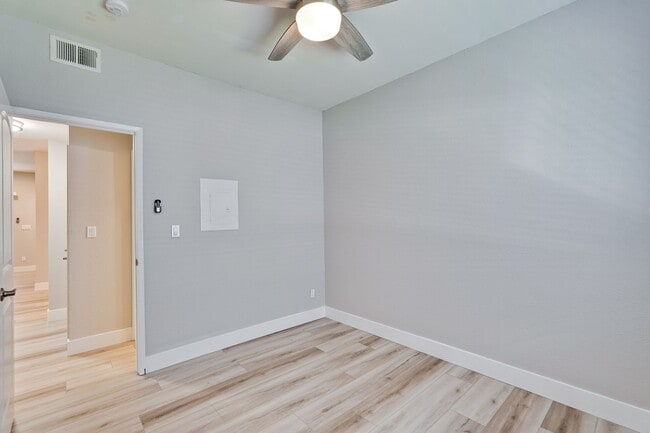 Building Photo - Welcome Home!!! - Great Location