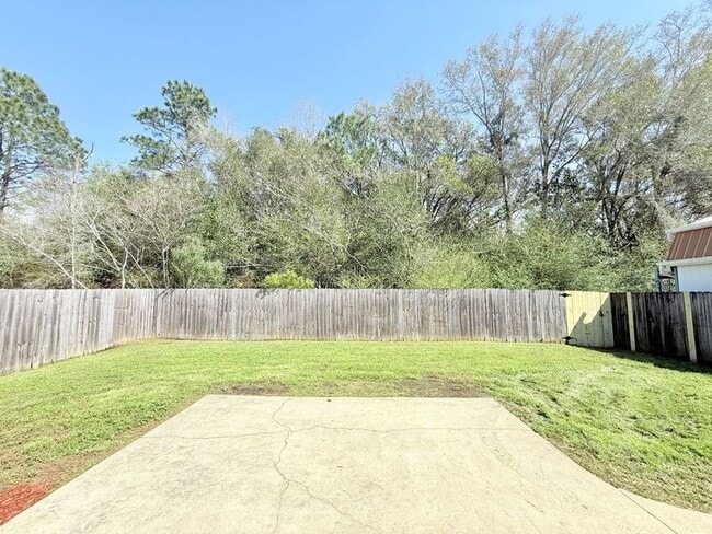 Building Photo - 5204 Parkside Dr