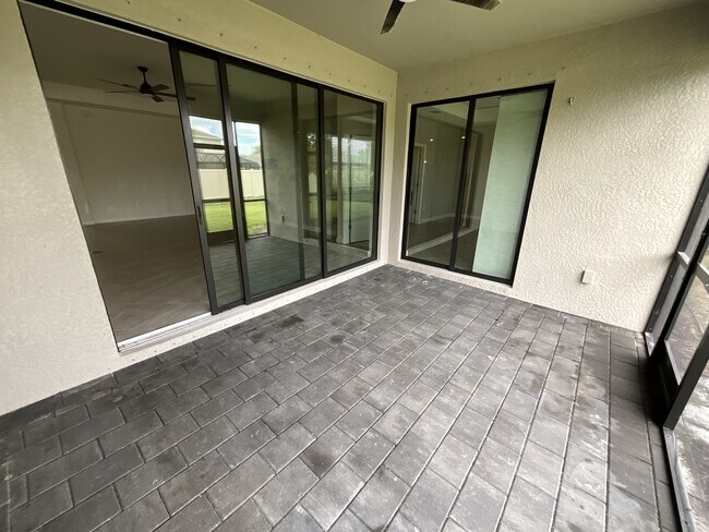 Building Photo - 11368 Canopy Loop