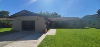 Building Photo - 6785 Sandwater Trl N