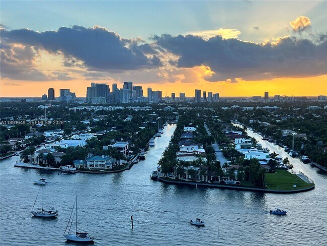 Building Photo - 153 N Seabreeze Blvd