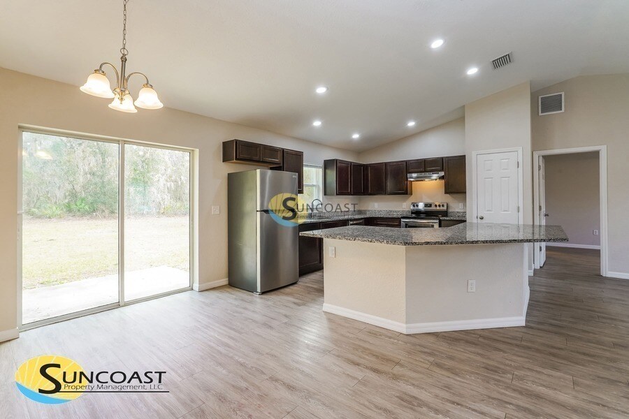 Building Photo - 333 Marion Oaks Golf Way