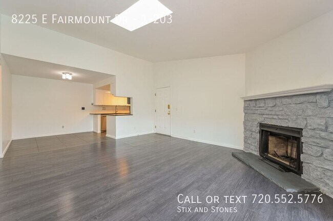 Building Photo - 8225 E Fairmount Dr