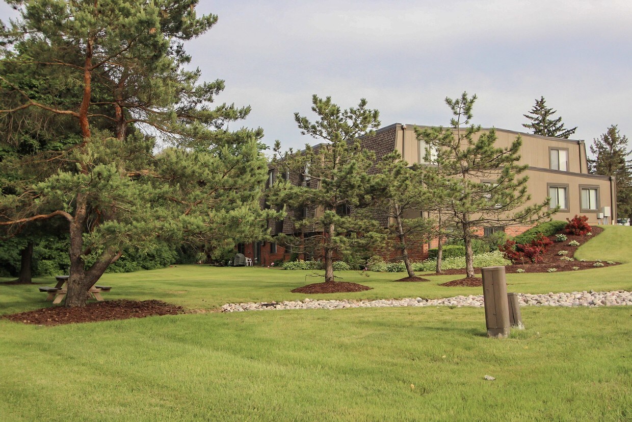 Greenbrook Apartments Greenfield Wi Apartment Finder