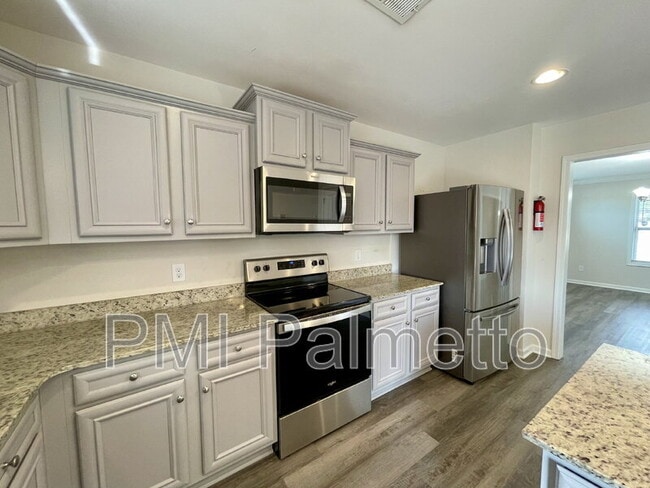 Building Photo - 1 Belle Ct