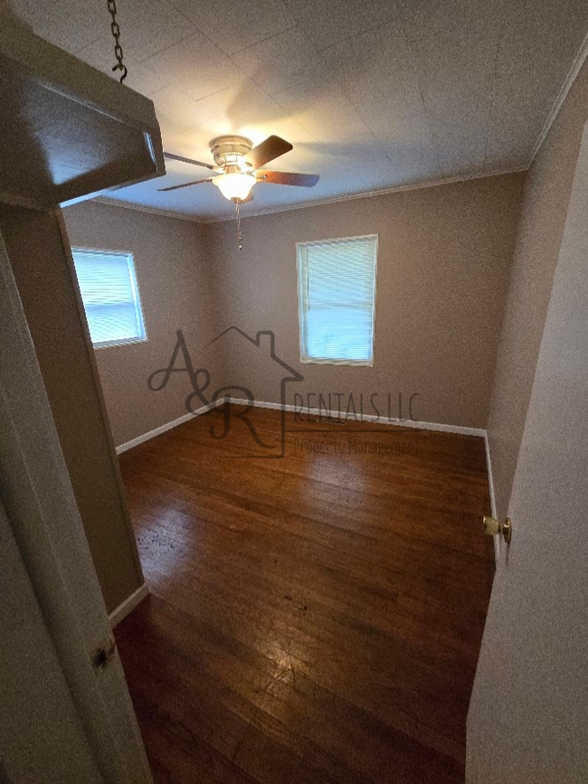 Building Photo - 110 S Appleton Dr