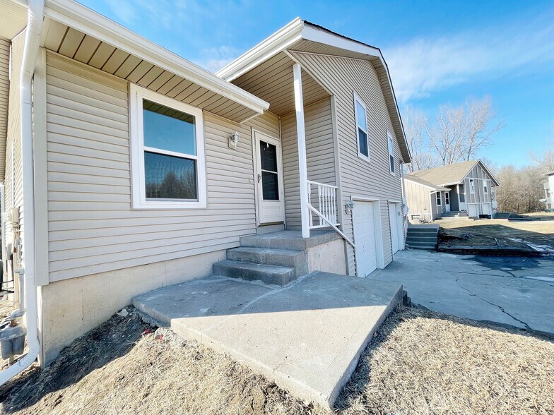 Building Photo - 7104 Orchard Ct