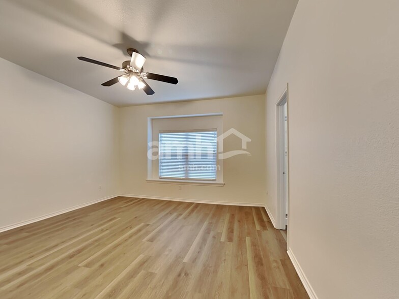 Building Photo - 10608 Cloisters Dr