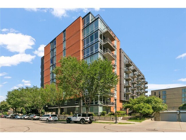 Building Photo - 730 N 4th St
