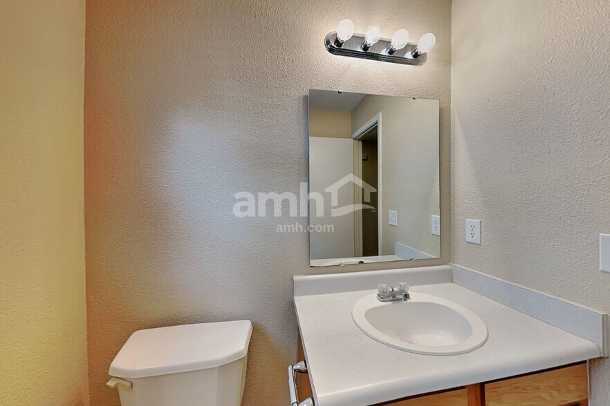 Building Photo - 4422 Autumn Crest Ct