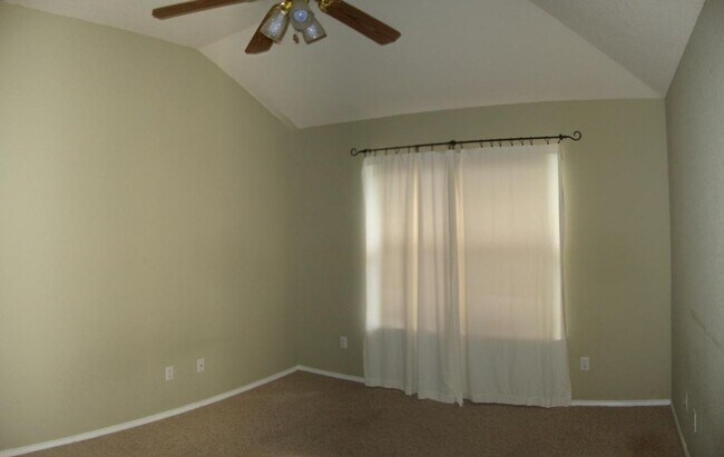 Building Photo - 3-Bedroom House for Rent in Killeen