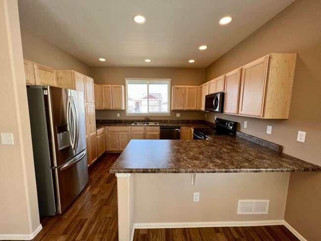 Building Photo - 1110 Tur St