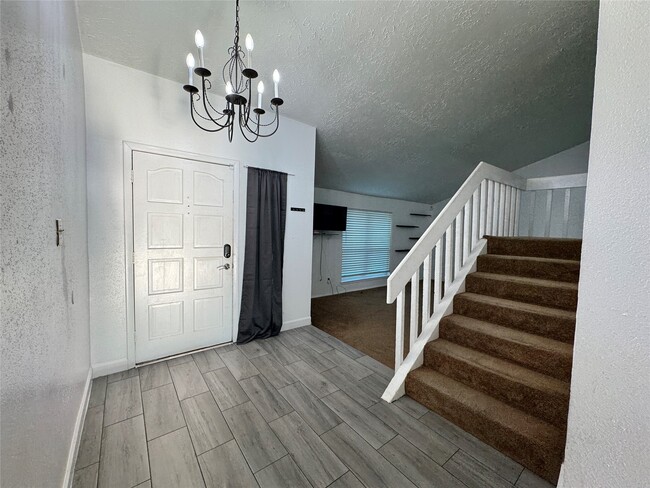 Building Photo - 8519 Church Light Ln