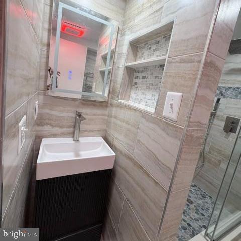 Building Photo - 14934 Lady Madonna Ct
