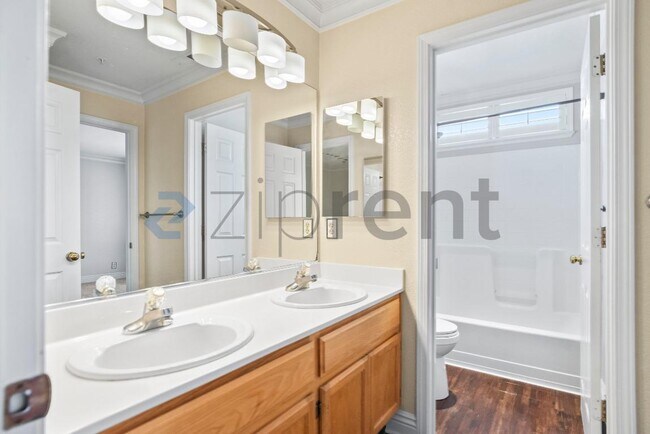 Building Photo - 1366 Jayhawk Ln