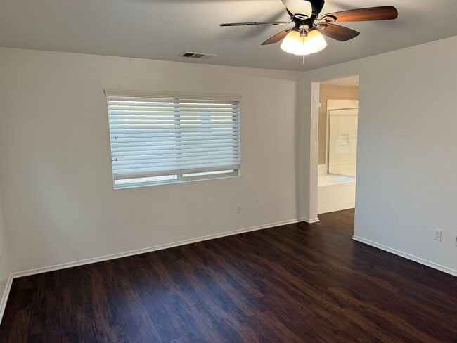 Building Photo - Estrella home for rent!