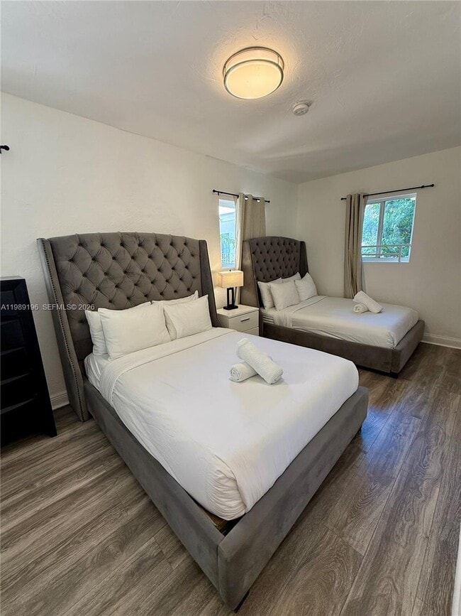 Building Photo - 1542 Jefferson Ave