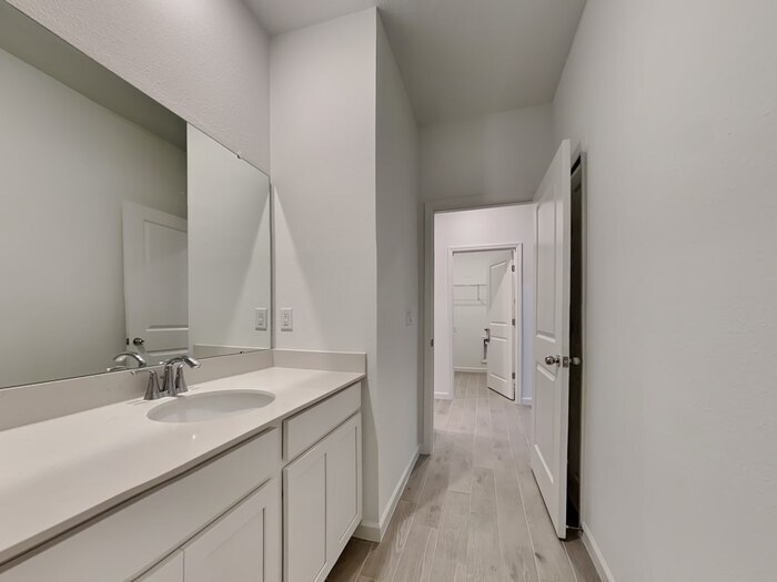 Building Photo - 9005 Latigo Ln