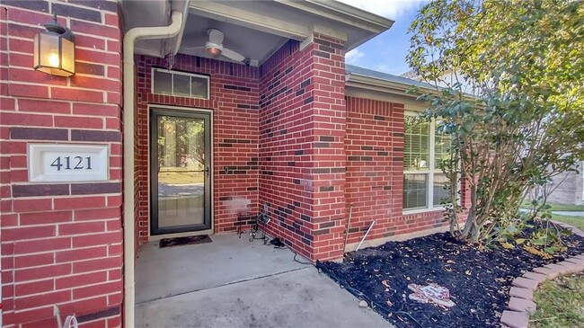 Building Photo - 4121 Lake Edge Way