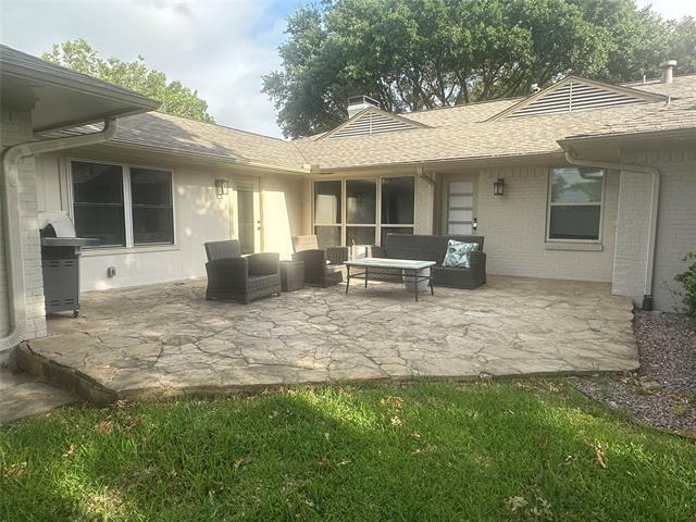 Building Photo - 6908 Lavendale Ave