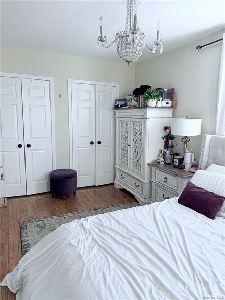 Building Photo - 255 Quincy Ave