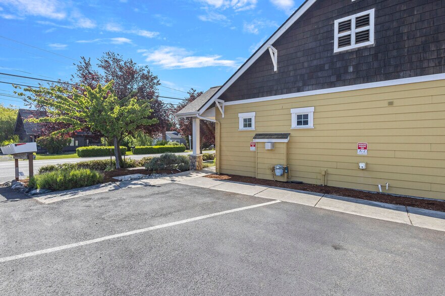 Dedicated Parking - 306 S Main St