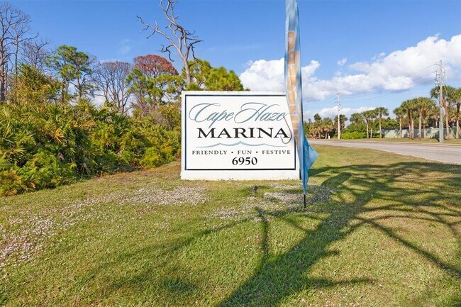 Building Photo - 8272 Harborside Cir