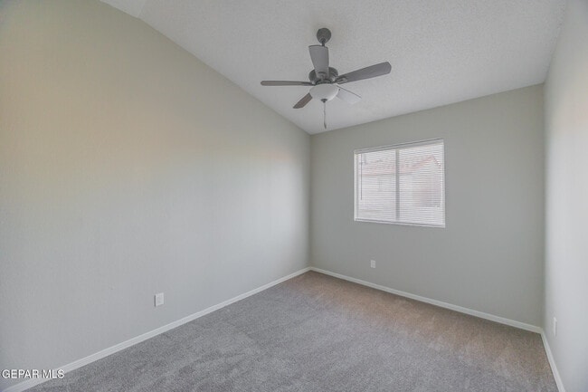 Building Photo - 11031 Oasis Dr