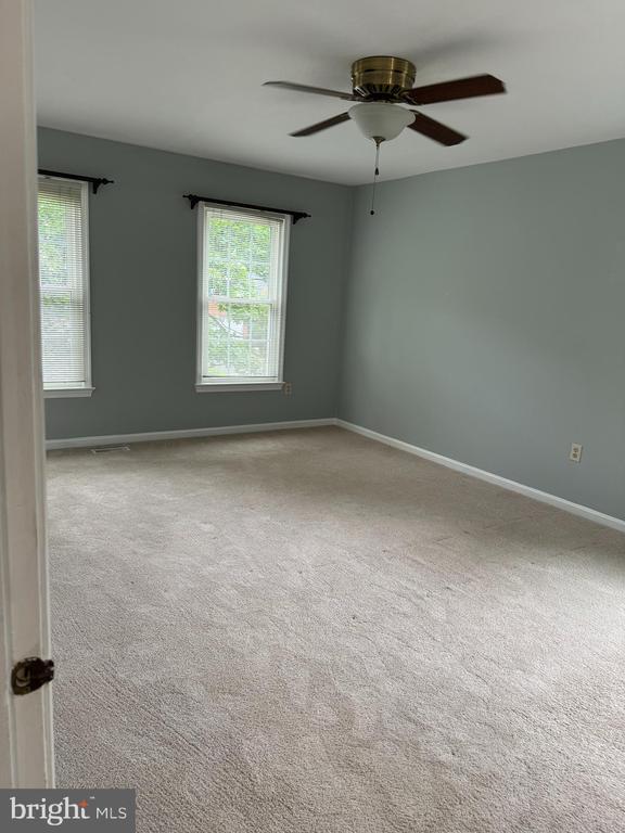 Building Photo - 12859 Valleywood Dr