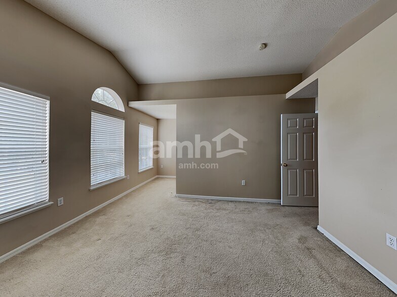 Building Photo - 13819 Gentle Woods Ave