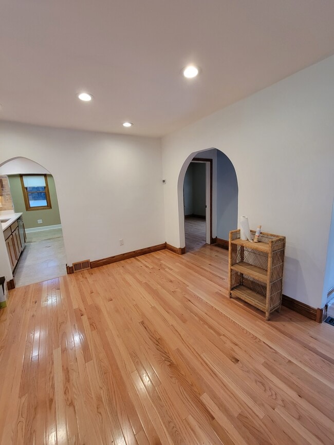 Building Photo - 2010 S Emerson St