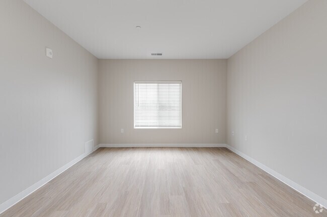 1 BR, 1 BA, 684 SF - HoM Flats at Felch Street