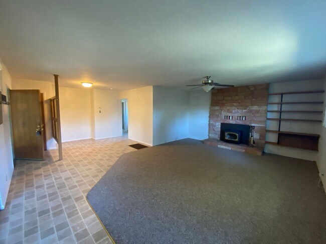 Building Photo - 2856 Calecita Way
