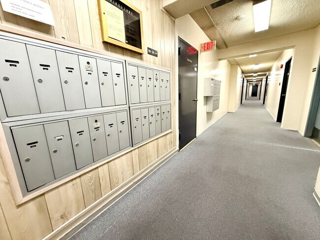 Building Photo - 1301 S Atlantic Blvd