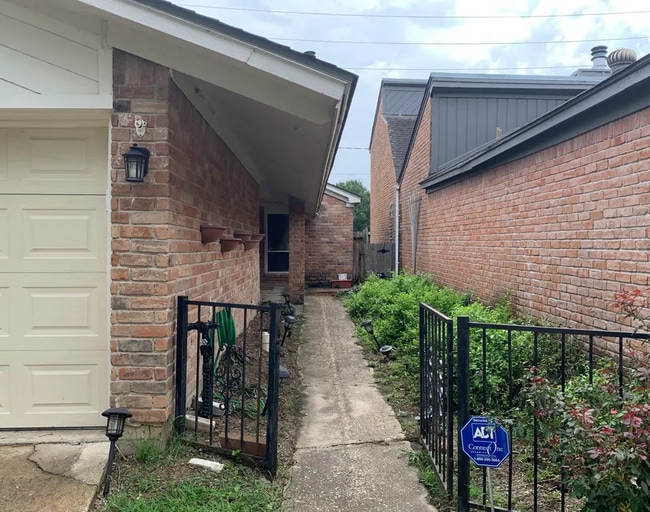 Building Photo - 4605 Cashel Glen Dr