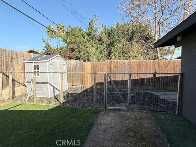 Building Photo - 5902 N Orangecrest Ave