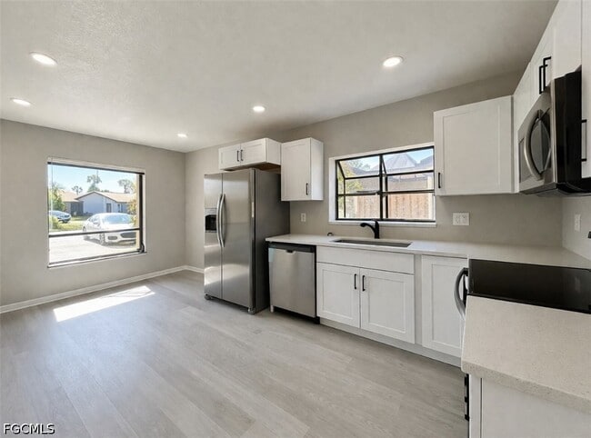 Building Photo - 7377 Constitution Cir