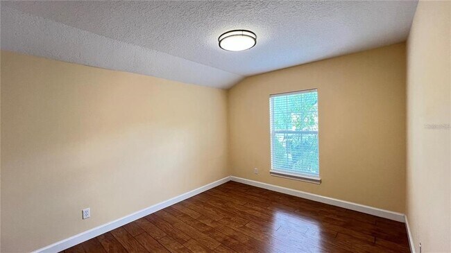 Building Photo - 934 Westpark Dr