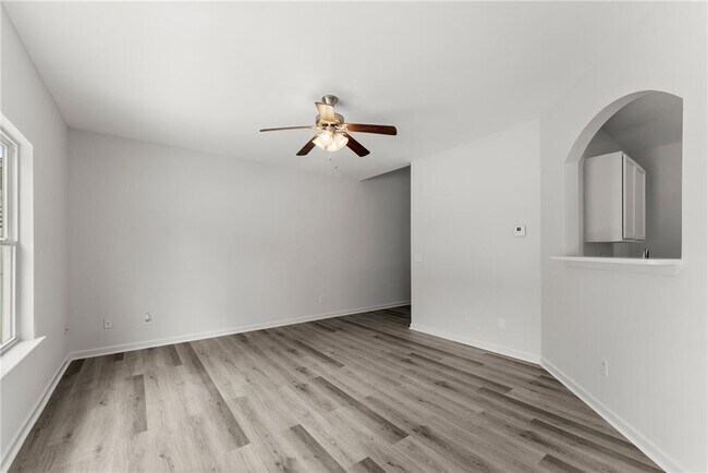 Building Photo - 124 Oakmont Dr