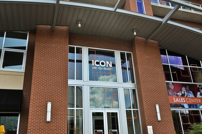 Building Photo - 600 12th Ave S