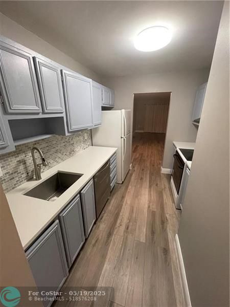 Building Photo - 10875 NW 29th Manor