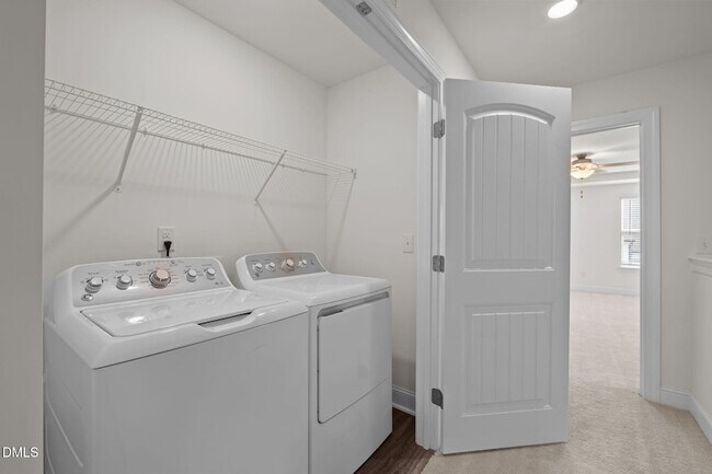 Building Photo - 1033 Heartstone Wy