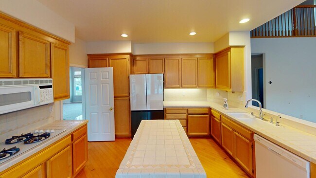 Building Photo - 4700 Hunter Peak Ct