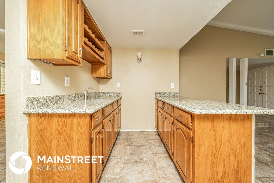 Building Photo - 7840 Bermejo Rd