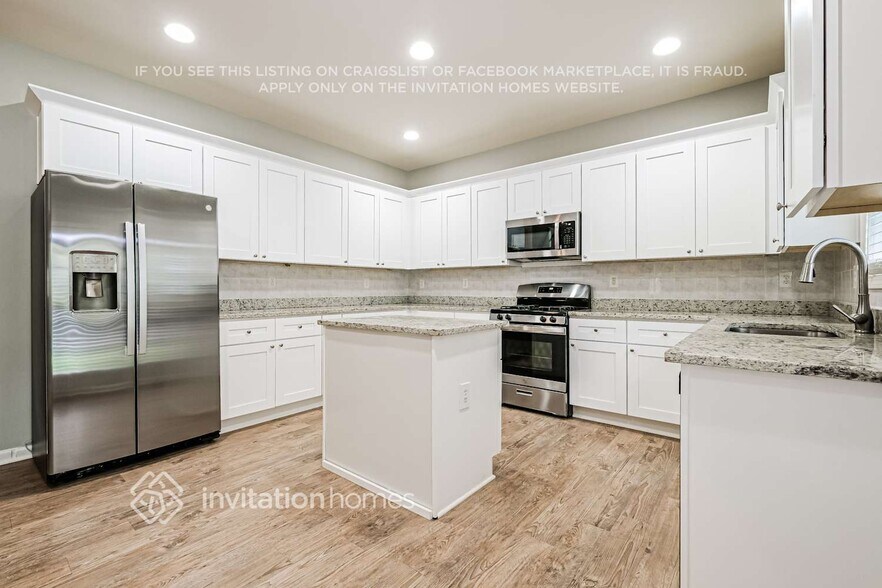 Building Photo - 1593 Broomfield Way